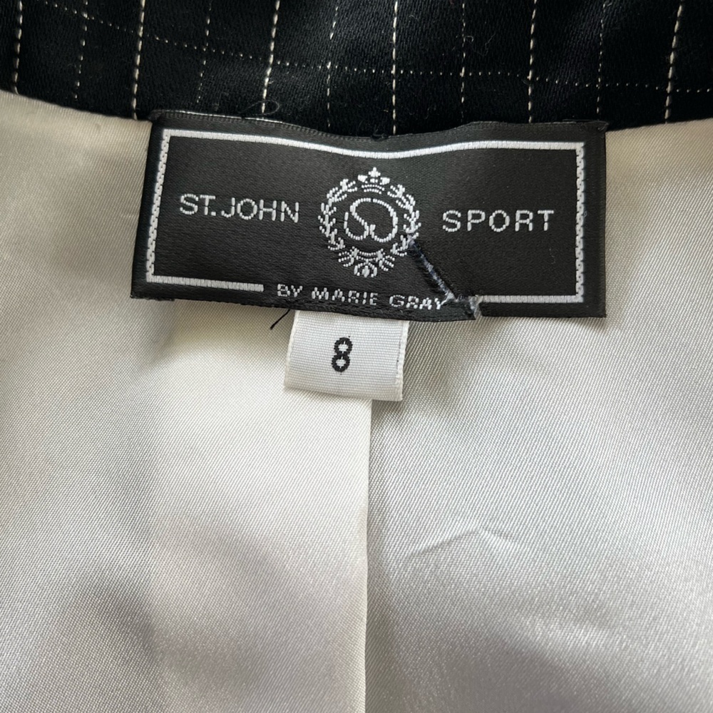 St.John sport by Marie Gray woman’s zip up suit jacket size 8 EUC - Picture 10 of 11